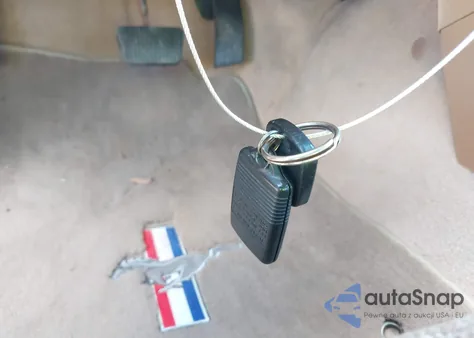 1998 Ford Mustang из США, поврежденный, VIN 1FAFP4048WF195809